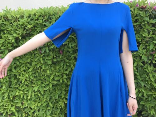 ステラマッカートニーのアシンメトリーフレアドレス