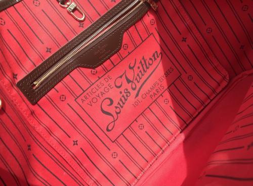 ダミエ　ネヴァーフルMMのトートバッグ