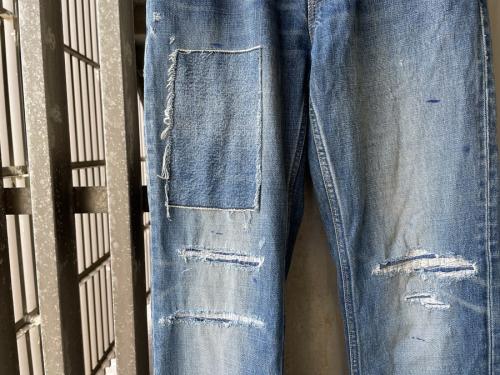 ダメージデニム