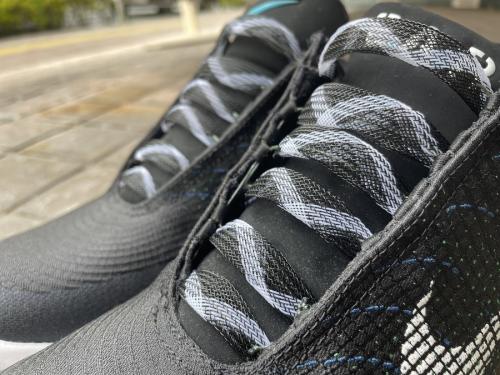 ナイキのハイテクスニーカー