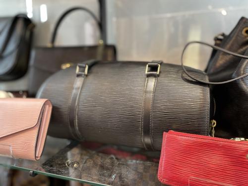 LOUIS VUITTON 　のルイ ヴィトン　