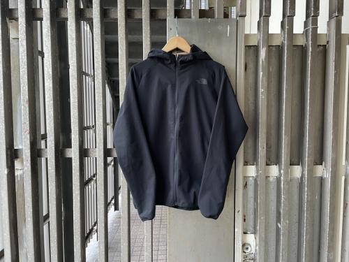 ザノースフェイスのナイロンジャケット