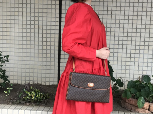 ラグジュアリーブランドのCELINE