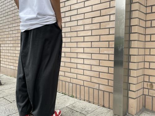 マイ ビューティフル ランドレットのBACKWARP WIDE EASY PANTS
