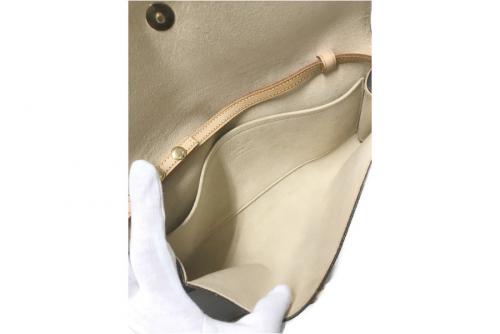 ポッシェットのモノグラム