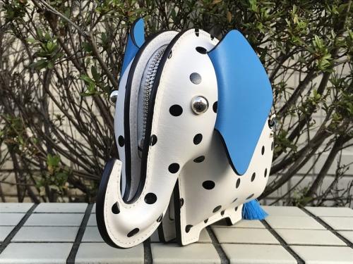 タイニー エレファントのショルダーバッグ