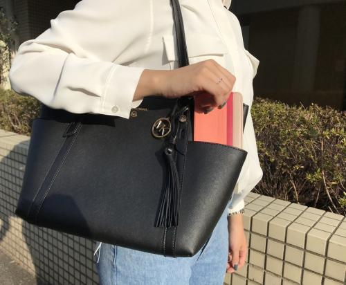 トートバッグのレディース