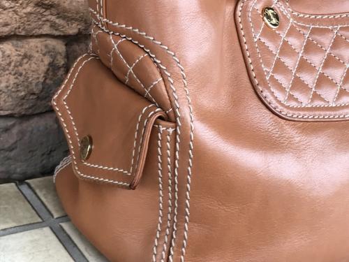 ブギーバッグのハンドバッグ