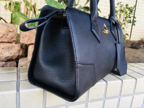 ヴィヴィアンウエストウッドのEXECUTIVE