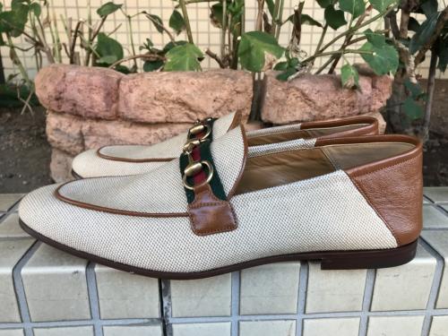 グッチのキャンバスホースビットローファー