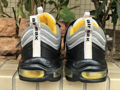 ナイキのAIR MAX 97