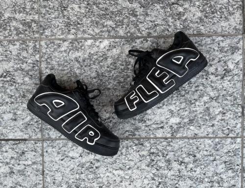 ナイキのAIR FORCE 1