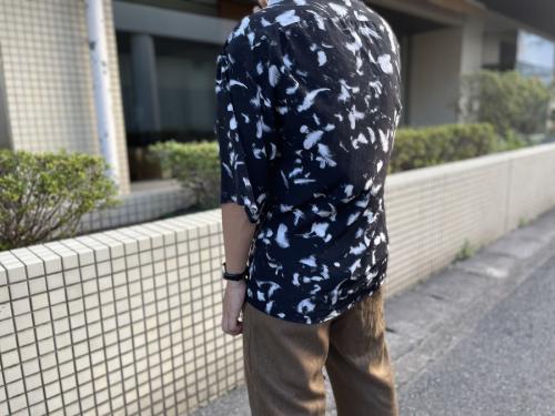 オープンカラーシャツの開襟シャツ