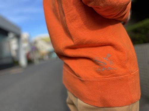 ラグランスウェットのPEANUTS