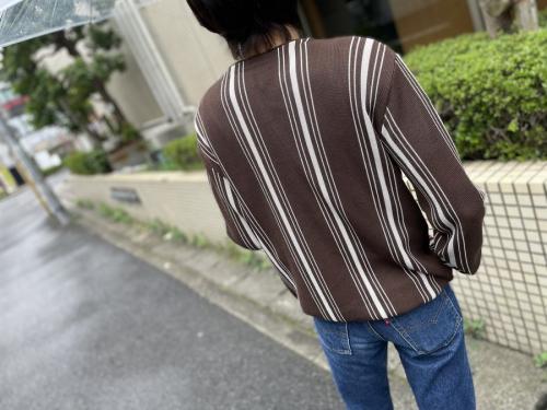 V-Neck Cardiganのカーディガン