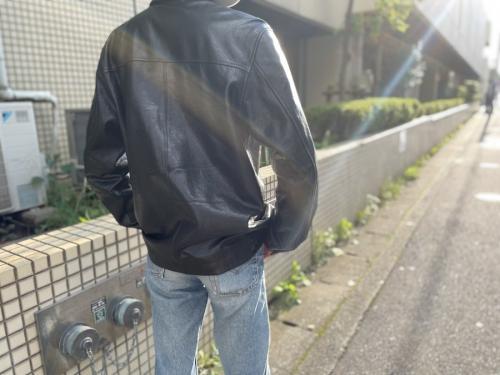 レザーシャツのレザー