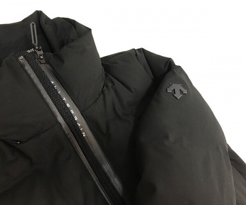 アウトドアブランドのDESCENTE ALLTERRAIN × 水沢ダウン