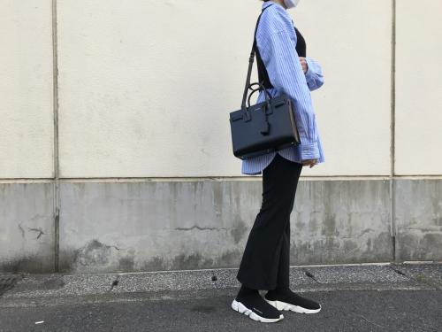 サックドジュールのレザーハンドバッグ