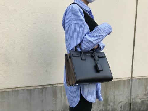 レザーハンドバッグ