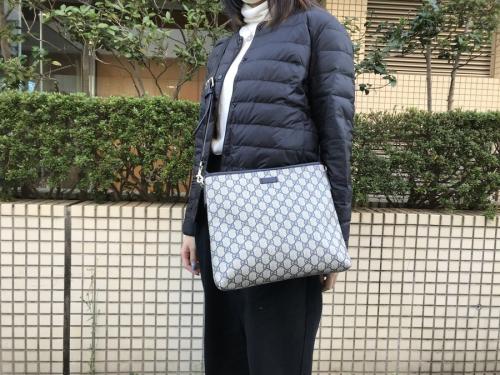 グッチのGG柄ショルダーバッグ
