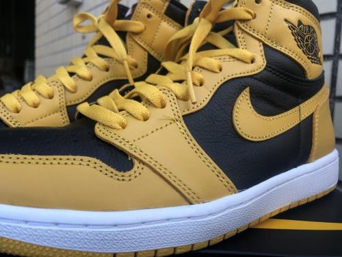 AIR JORDAN 1 RETRO HIGH OG POLLENのエアジョーダン 1
