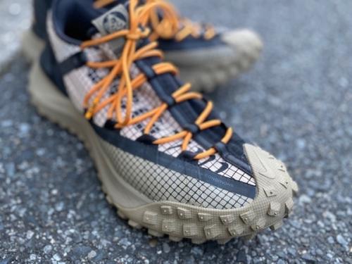 ナイキエージーシーのAGC MOUNTAIN FLY LOW