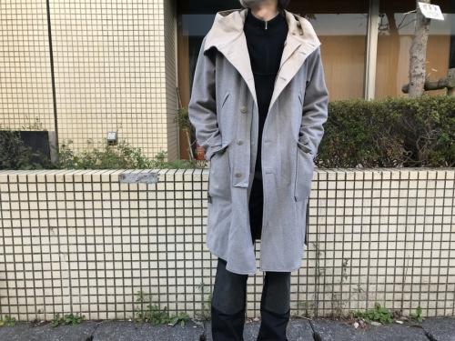 アルテリアのリバーシブル フーデッドコート