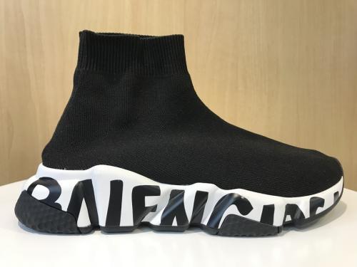 SPEED GRAFFITI スニーカーの一体成型