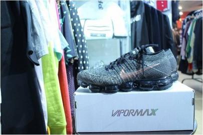 「NIKEのナイキ 」