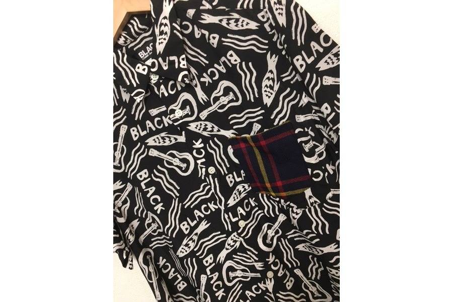 中古では珍しいレアアイテム。TRADING MUSEUM COMME des GARCONSのT