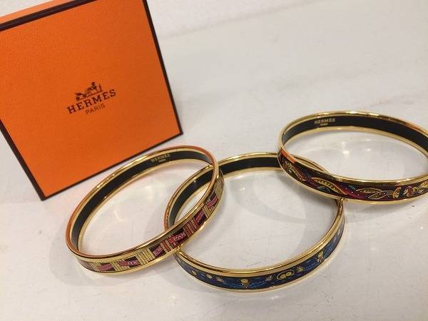 夏は中古でアクセサリー集め。HERMES(エルメス)バングル＆ブレスレット ...