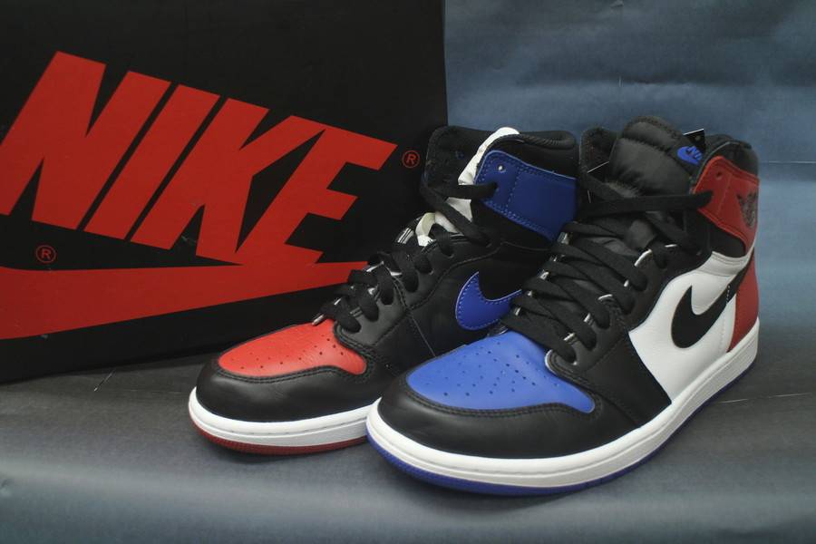 NIKE/ナイキ NIKE AIR JORDAN 1 RETRO HIGH OG TOP3 が未使用で奇跡の ...