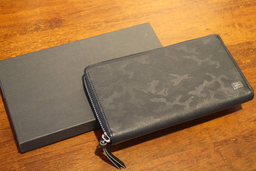 美品✨️PORTER ワンダー ラウンドジップ 長財布 レザー カモ柄 迷彩 POETER/ポーター カモ柄ラウンドファスナー財布未使用入荷いたしました