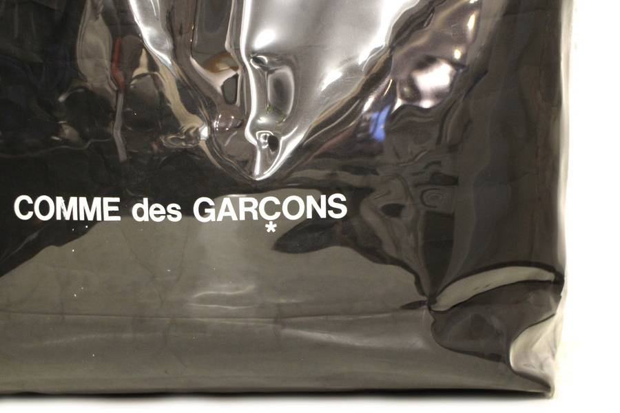 コム デ ギャルソン(COMME des GARCONS)ビニールトートバッグ