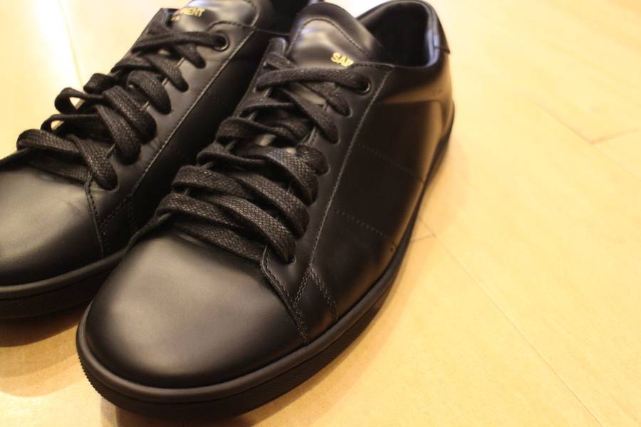 クラッシックでシンプルなデザインスニーカーSAINT LAURENT PARIS