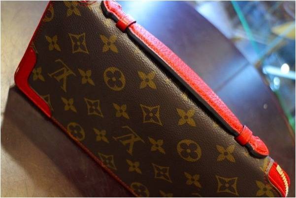 お揃いはお好きですか Louis Vuitton ルイヴィトン クラッチバッグ 長財布入荷 17 11 06発行