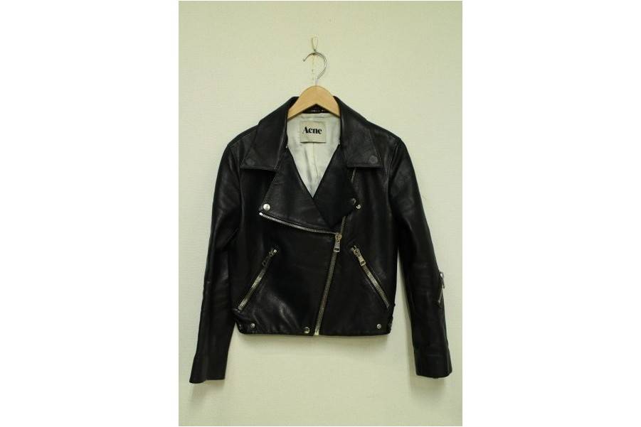 ACNE/アクネからこの時期ピッタリのムートン付ゴートレザーライダース