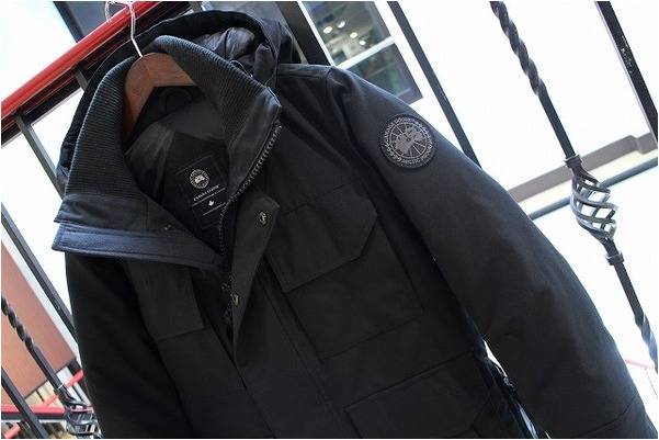 CANADA GOOSE (カナダグース) ブラックラベル入荷いたしました