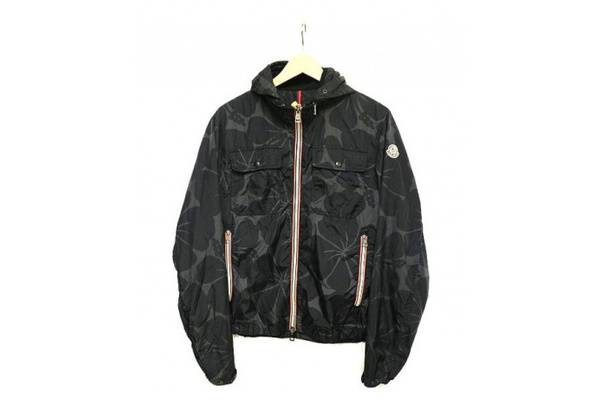 あの名門ダウンブランドCANADA GOOSE/カナダグース MONCLER 