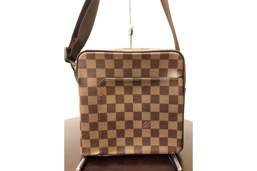 LOUIS VUITTON（ルイ・ヴィトン）のダミエオラフPMが入荷しました  