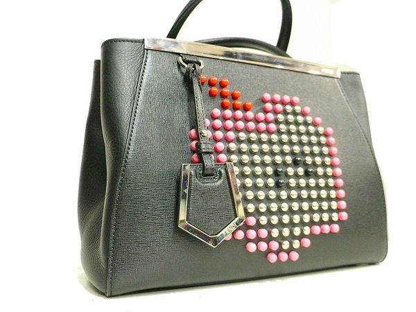 FENDI（フェンディ）のとあるバッグの魅力と高額買取できるポイント 