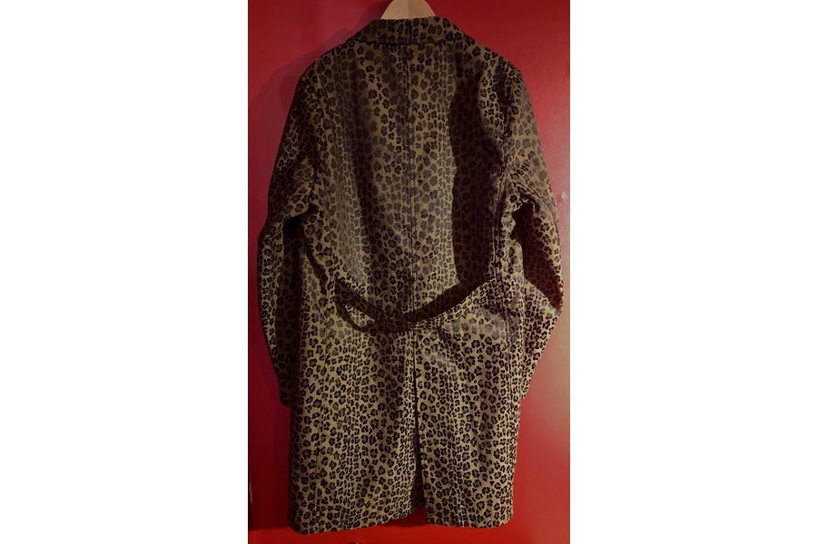 FENDIレオパードコート