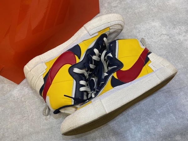 Nike Sacai ナイキ サカイ より話題のコラボスニーカー Blazer Mid ブレザーミッド スニーカーイエロー が入荷致しました 07 16発行 Nike Sacai ナイキ サカイ より話題のコラボスニーカー Blazer Mid ブレザーミッド スニーカーイエロー が入荷致しました 07 16発行