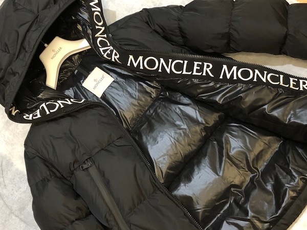 人気のロゴダウンジャケット!「MONCLER(モンクレール)」より 人気のロゴダウンジャケット!「MONCLER(モンクレール)」より