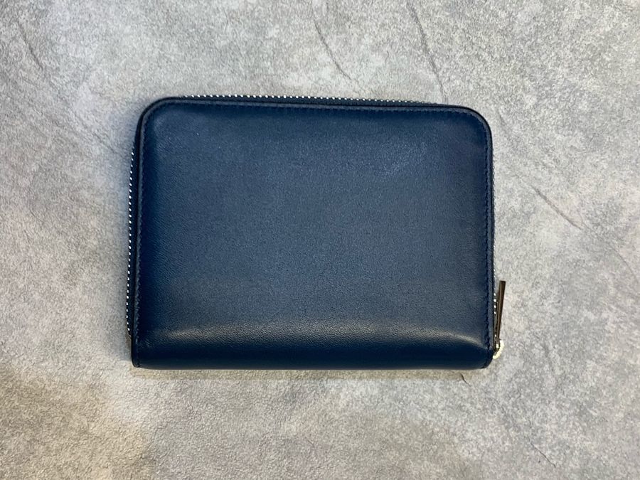 アナグラムロゴ!「LOEWE/ロエベ」より6カードジップウォレット アナグラムロゴ!「LOEWE/ロエベ」より6カードジップウォレット
