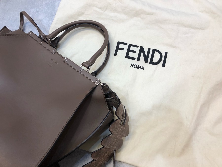 FENDI（フェンディ)」3Jours Crocodile Tail Toteが入荷しました