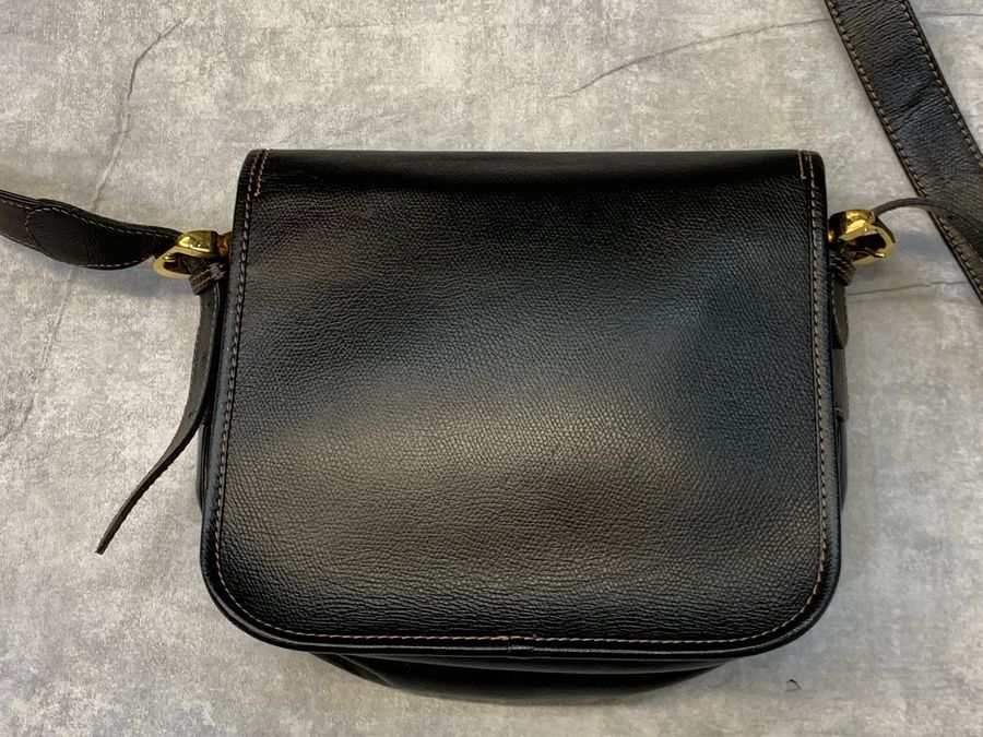 LOEWE(ロエベ)」よりオールドショルダーバッグが入荷しました ...