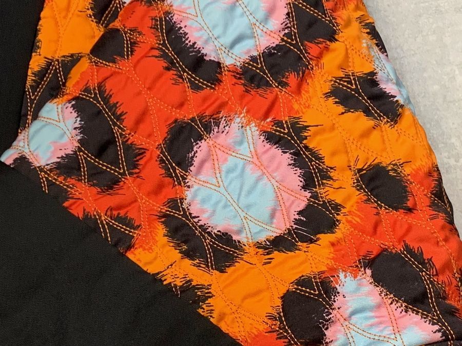 KENZO x H&M /ケンゾー エイチアンドエム」より花柄刺繍