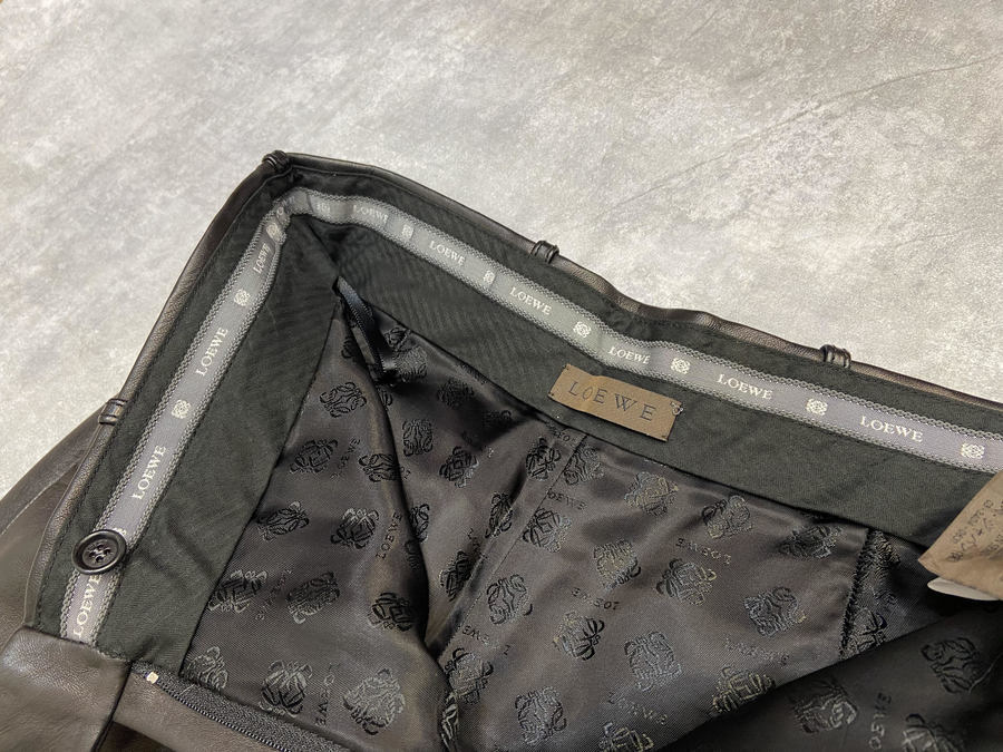 LOEWE/ロエベ】よりレザーパンツが買取入荷致しました[2021.02
