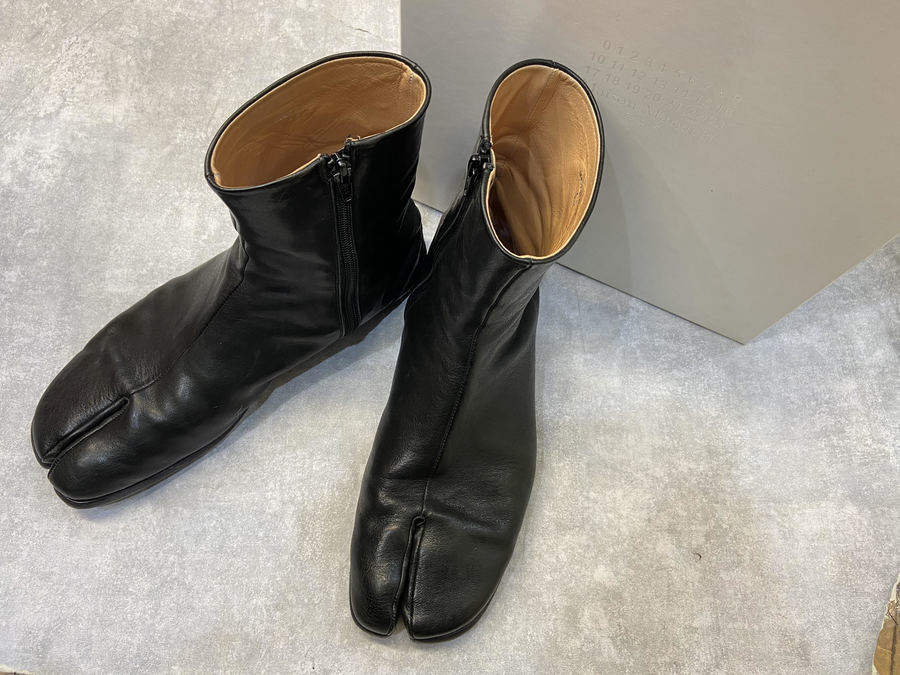 インポートブランド【Maison Margiela 22/メゾンマルジェラ 22】より